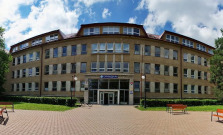Bilingválne štúdium na Gymnáziu L. Stöckela