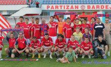 Futbalisti sa s domácim publikom rozlúčili prehrou