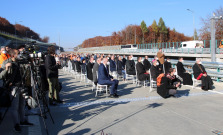 Otvorili tunel Prešov a nový diaľničný úsek