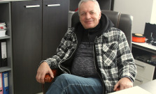 „Ak chcete vyrobiť kvalitné okno, nestačia vám dva-tri roky,“ hovorí Václav Sýkora z firmy Plasttime