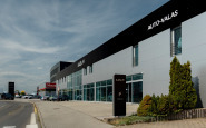 kia showroom (2).jpeg