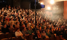 Divadlo NA SKOK prichádza s novinkou: divákom ponúkne dramaturgické úvody