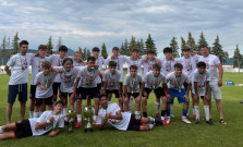 Raslavice vychovávajú futbalové talenty. Starší žiaci suverénne ovládli III. ligu