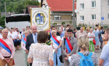 VIDEO | Pri príležitosti jubilea chrámu vysadili dub mieru